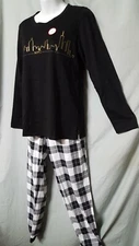Family PJ's  Black Gold Pajama Set NYC Skyline Long Pant & Sleeve XS 38" Bust