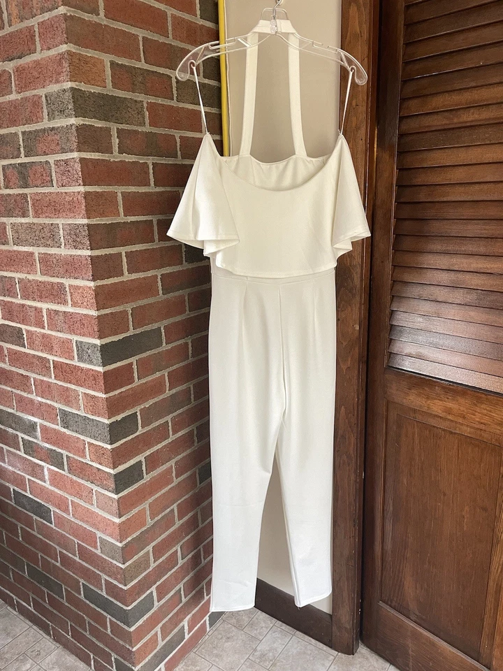 Macacão Boohoo Marfim tamanho US4, alça torcida, fora do ombro, estilo puxar - Imagem 2 de 4