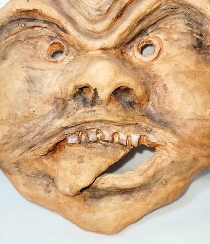Signed Hand Crafted/Hand Painted Pottery Devil/Monster/Demon Mask Wall Hanging - Picture 5 of 12