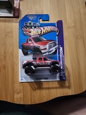 2013 HOT WHEELS HW SHOWROOM '10 TOYOTA TUNDRA PICKUP TRUCK RED NIB