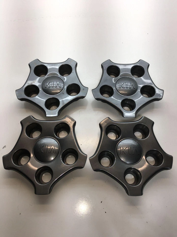 14 KIA SOUL Tapa central 2014 Kia Soul Tapa central Juego de cuatro - Apagada y lista. Foto 3 de 4