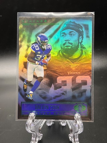 2021 Illusions Football Rookies, Emerald & Zaffiro Parallels Completa il tuo set - Foto 13 di 89