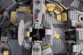 LEGO Star Wars: Millennium Falcon (7965) Read Description