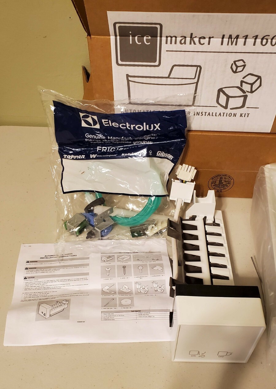 Frigidaire Universal Top Mount Refrigerator 4 lbs. Ice Maker Kit