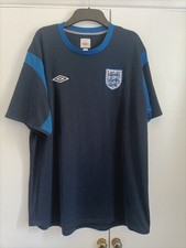 TOP DE FOOTBALL SUPPORTERS ANGLAIS XXL TAILLE 50 POUCES MARQUE UMBRO