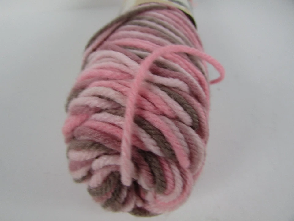 Natura Wintuk DuPont Orlon Yarn Skeins Royal Blue Pink Dusty Roses Lot of 3 - Image 3 of 4
