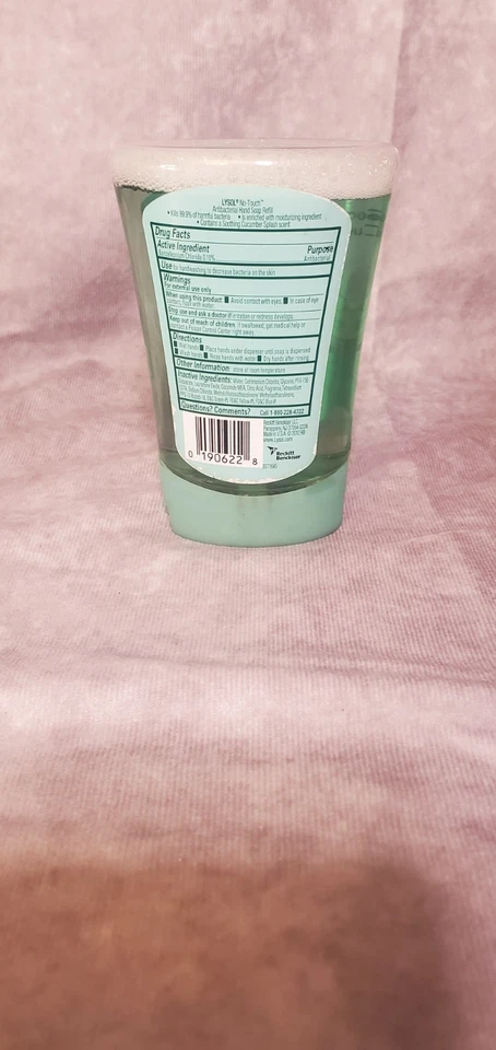 Lysol Suave en la Piel Sin Tacto Repuesto para Manos Hidratante Pepino Sandía 8.5 OZ Foto 2 de 4