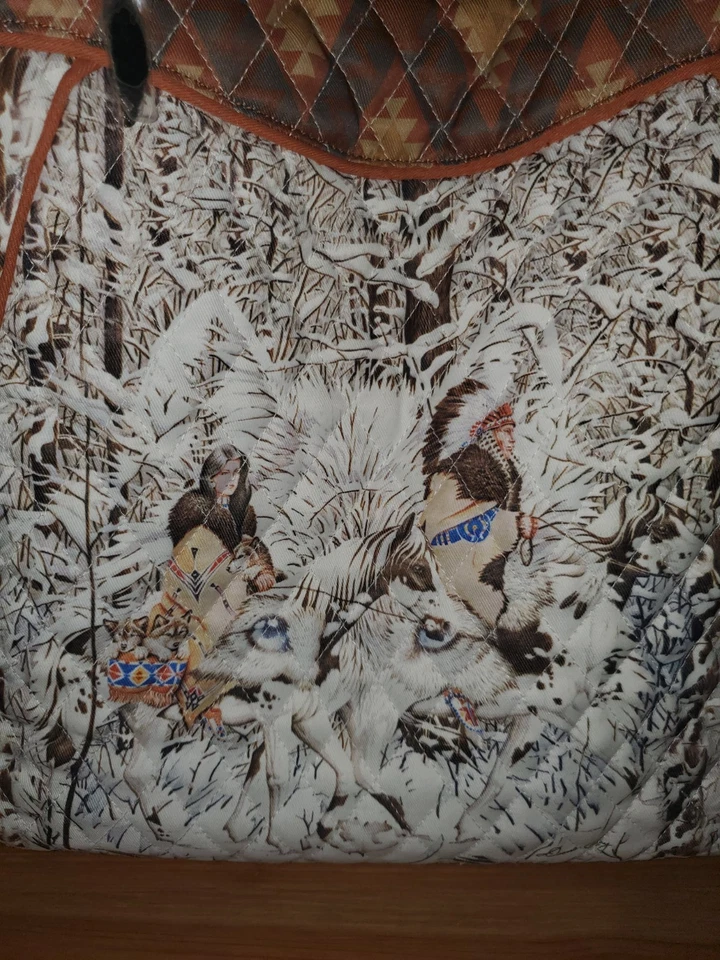 Bolso de Mano Bradford Exchange Estampado de Lobo Nativo Americano  Foto 2 de 4