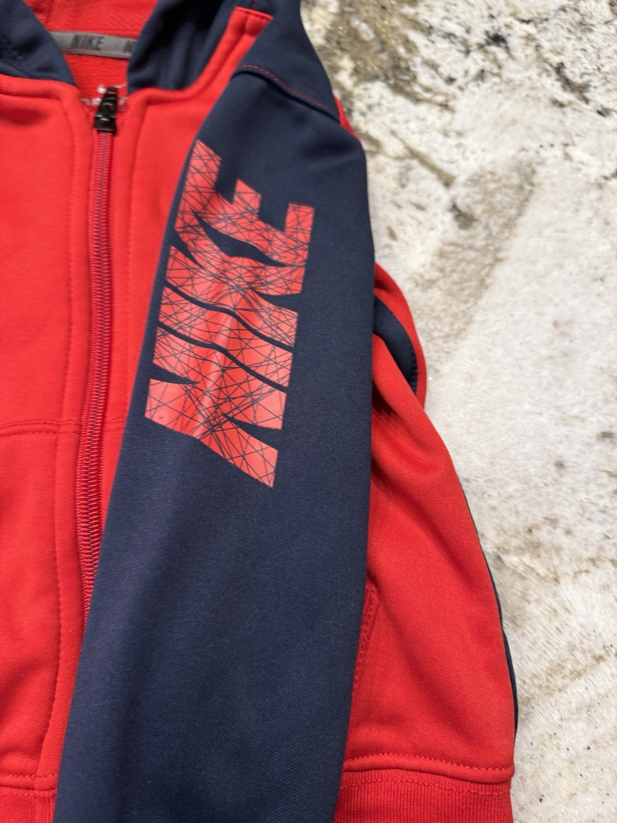 SACAI X NIKE Giacca Nike ragazzo full zip taglia 24 mesi rossa con maniche blu