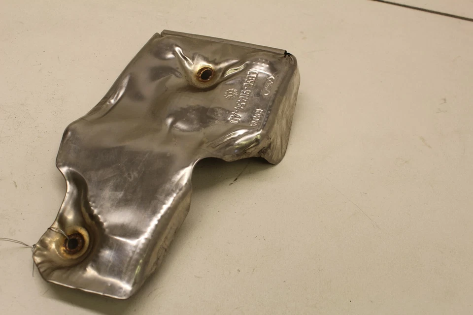 Ford Focus ST 2015-2018 OEM turbo cargador protector térmico CB5E-9N454-AD Foto 3 de 4