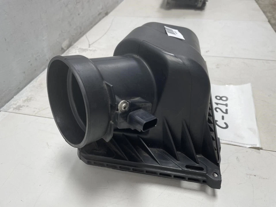 2010 LINCOLN MKZ  UPPER AIR CLEANER INTAKE BOX OEM+ - Image 3 of 4