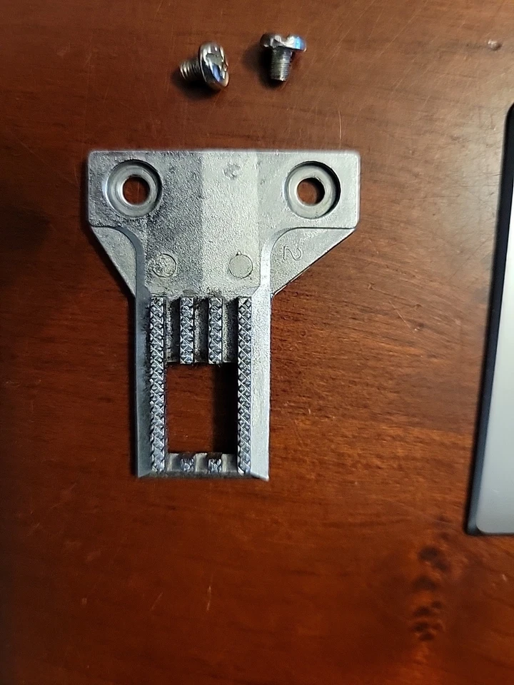 Brother VX-1100 Sewing Machine Replacement OEM Part Feed Dog And Feed Dog Plate - Image 3 of 3