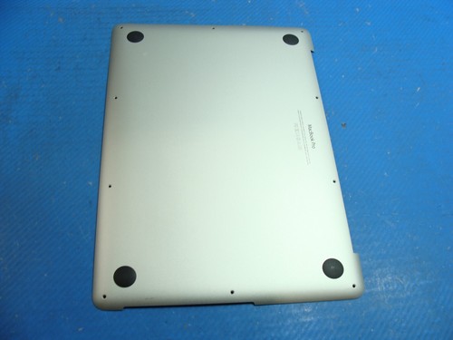 MacBook Pro 13" A1502 Late 2013 ME864LL/A Bottom Case Base Cover Silver 923-0561 - Picture 3 of 3