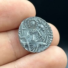 Mesmerizzante rara moneta d'argento massiccio Shaka dell'antica Impero Kushan
