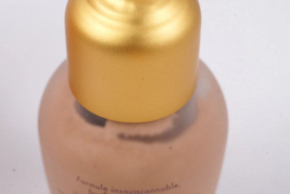 Base Nina Ricci Maquillaje Hidratante Tacto Suave 21 Ninfa 30 ml NUEVO Foto 3 de 4