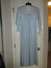 Gilead Women's Vintage Sky Blue Long Lace Trimmed Gown w/ Embroidered Flower NWT