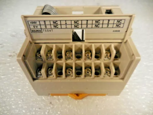 Omron Corporation GT1-TS04T Analog Unit Module (24 VDC, 0.1 A) "AS-IS"