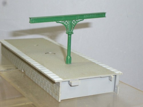 HORNBY RAILWAYS R514 " PLATFORM CANOPY STANCHION" ONLY