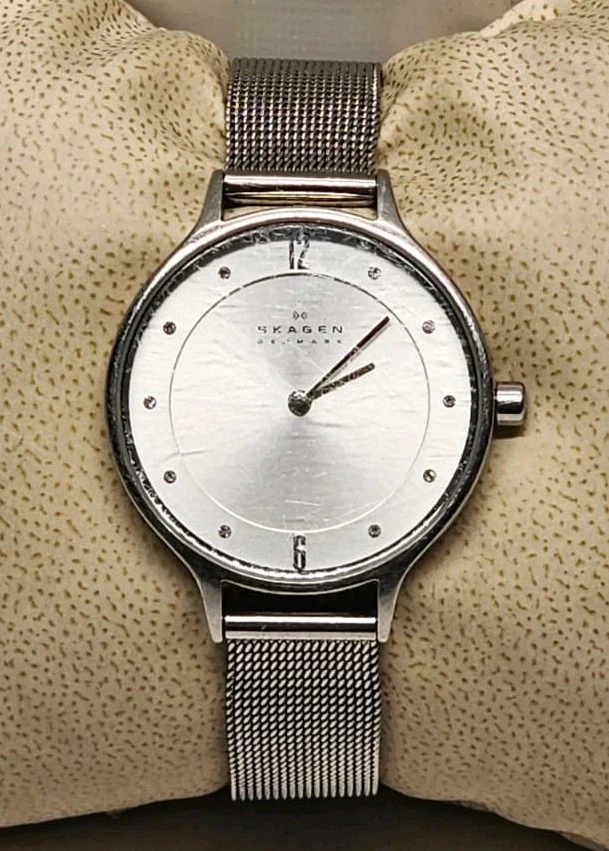 Montre Femme Skagen Anita - Cadran Argent Avec Cristaux - Bracelet Maille Argent - Quartz - Reconditionnée