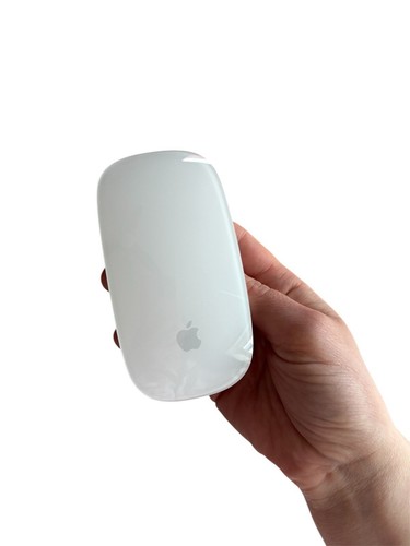 Apple Magic Mouse lighting port - White model: A1657 - Picture 6 of 8
