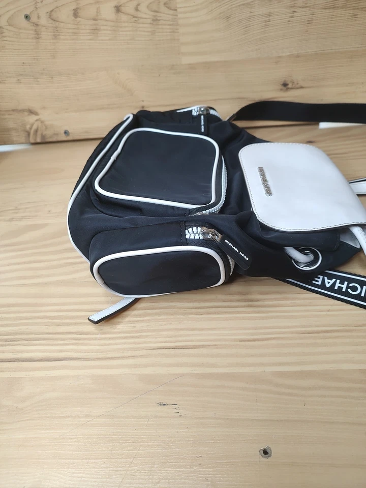 Mochila Michael Kors Usada Foto 4 de 4