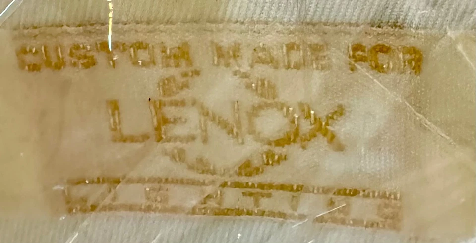 RARE TAPPER PLEATED LENOX LAMP SHADE TAGGED CUSTOM MADE FOR LENOX LIGHTING BEIGE - Image 2 of 4