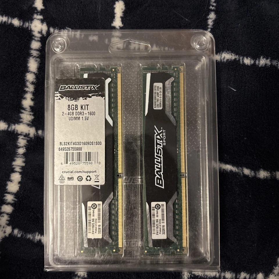 Ballistix 8GB Kit (2x4) DDR3 Ram (DDR3-1600 MHZ) 2- 4GB Sport DDR3-1600 NEW - Image 3 of 4