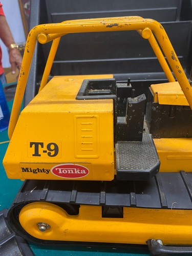 Bulldozer Mighty Tonka T-9 1968 vintage acero prensado ¡Muy bonito! Difícil de encontrar raro - Imagen 9 de 12