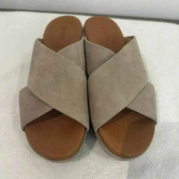Sandalias Gentle Souls de Kenneth Cole Mikenzie Slide - Tostadas - Talla 8 Foto 3 de 4