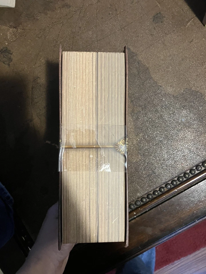 MasterPieces The Wizard of Oz Dorothy Jigsaw Puzzle Book Box 1000pc 19.25' x26.7 - Image 3 of 3