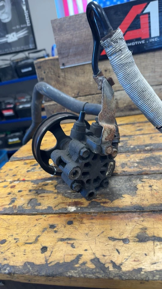 Toyota Corolla 2003-2008 bomba/motor dirección asistida Foto 3 de 4