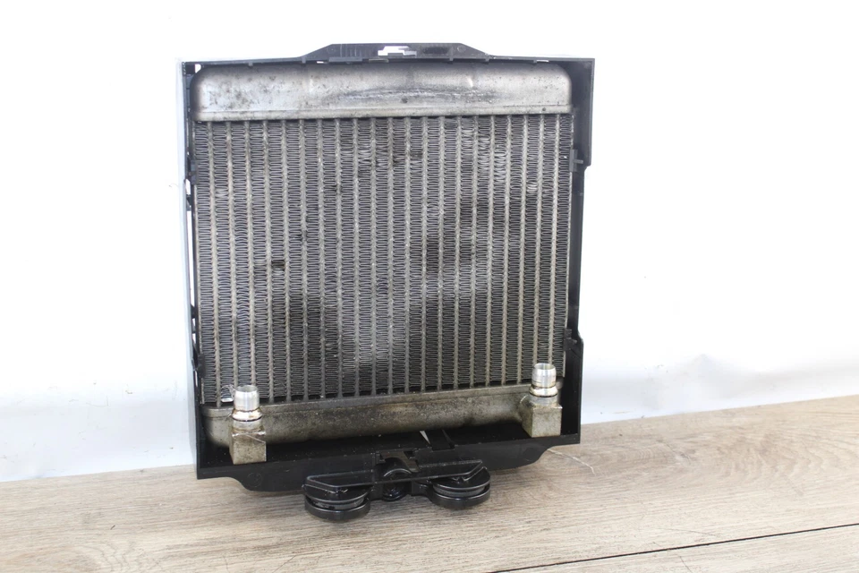 09-15 BMW 740LI N63TU 750I 750LI OEM RADIADOR AUXILIAR DERECHO ENFRIADOR DE ACEITE Foto 3 de 4