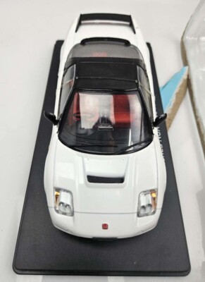 1/24 Premium Collectible 2002 Acura/Honda NSX Type R Die-Cast