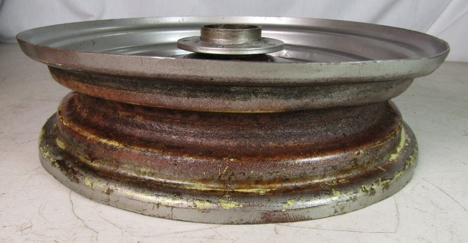 Llanta trasera para motocicleta Mustang Pony 1963 9,5 4,00 x 12" llanta Gladden ¡RARA! Foto 4 de 4