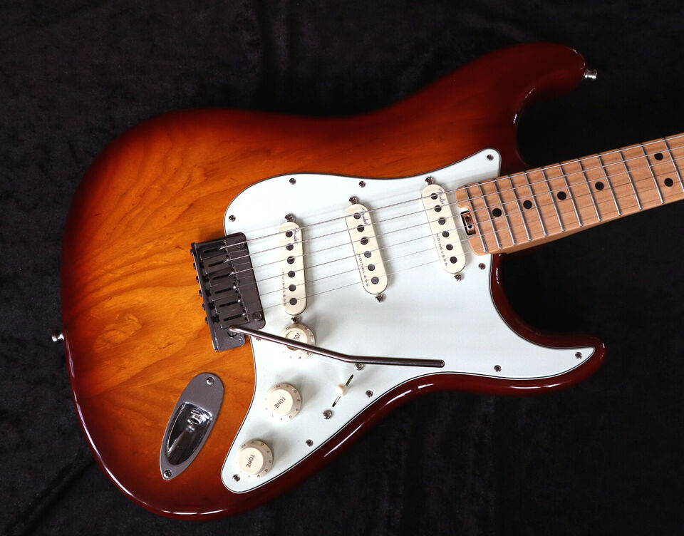 Fender Elite Stratocaster SOLGT d. 29/12