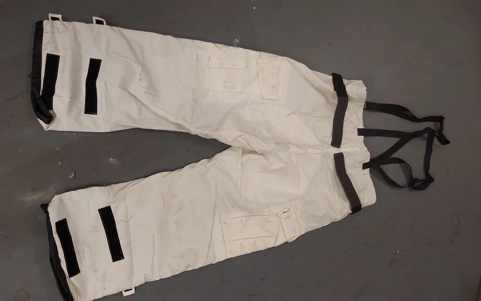 JUEGO DE ROPA EXTERIOR DE PROTECCIÓN QUÍMICA LANX - BLANCO Foto 2 de 4