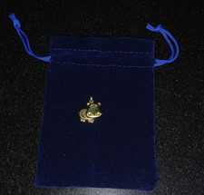 Hippo gold 18ct pendant beautiful jewellery
