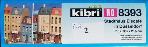 KIBRI 8393 Kit 3 Case di 4 e 3 piani a schiera con bar - scala H0 | Zustand: Nuovo