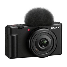 Sony ZV 1F Vlog Camera for Content Creators Vloggers Black Vlogger