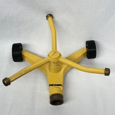 NELSON  Whirling Rotating Sprinkler Lawn Water Metal 3 Arm Yellow Wheels WORKS