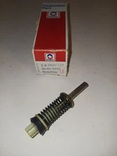 NOS DELCO 7037337 Rochester Carburetor Accelerator Pump 4MV 68 69 70