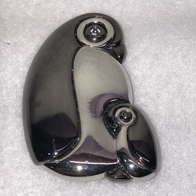 Liz Claiborne Penguine Mom Baby 2 Tone Metal Brooch Pin Rhinestone Eye Vtg