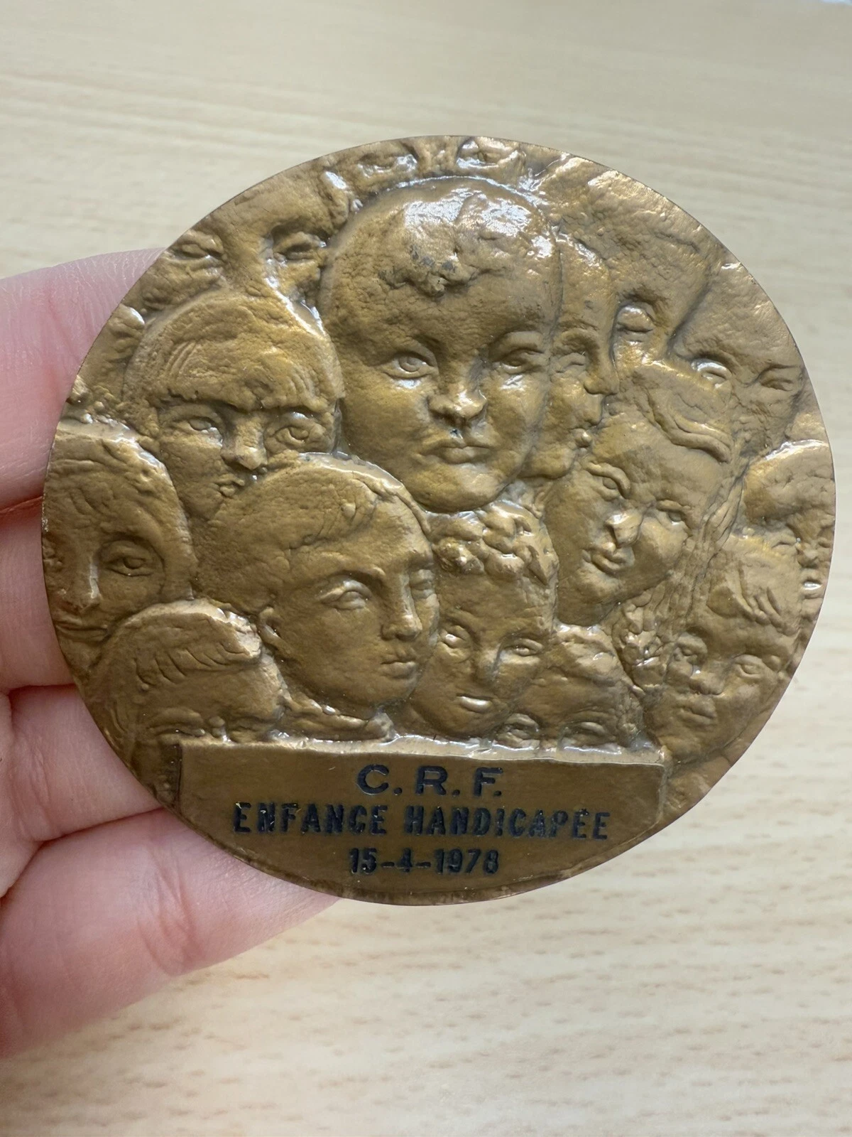 Médaille C R F Enfance Handicapee 15 4 1978 En Bronze Annette Landry