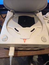 Sega Dreamcast Console Bundle, all leads, controller & 1 game