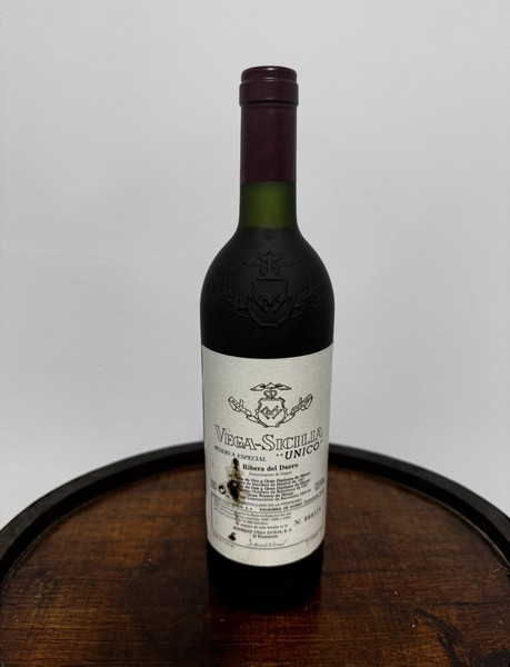 Botella De Vino Vega Sicilia Reserva Especial