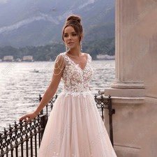 Applique Sleeveless V-neck A-line Wedding Dresses Zipper Back Sweep Train
