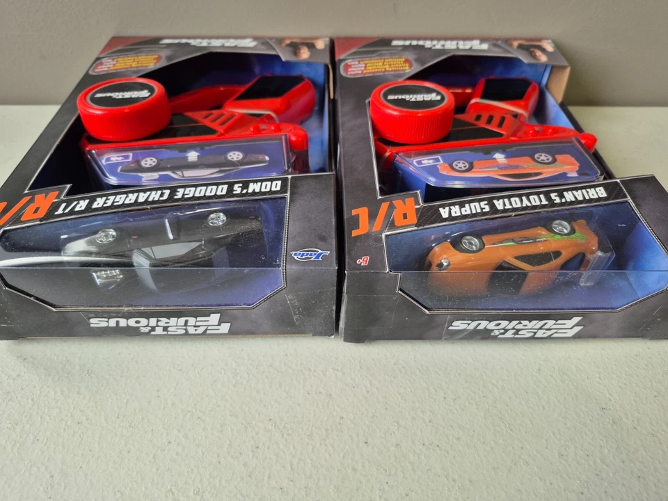 Jada Fast & Furious 1:55 RC Brian's Toyota Supra and Dom’s Dodge Charger R/T - Image 4 of 4