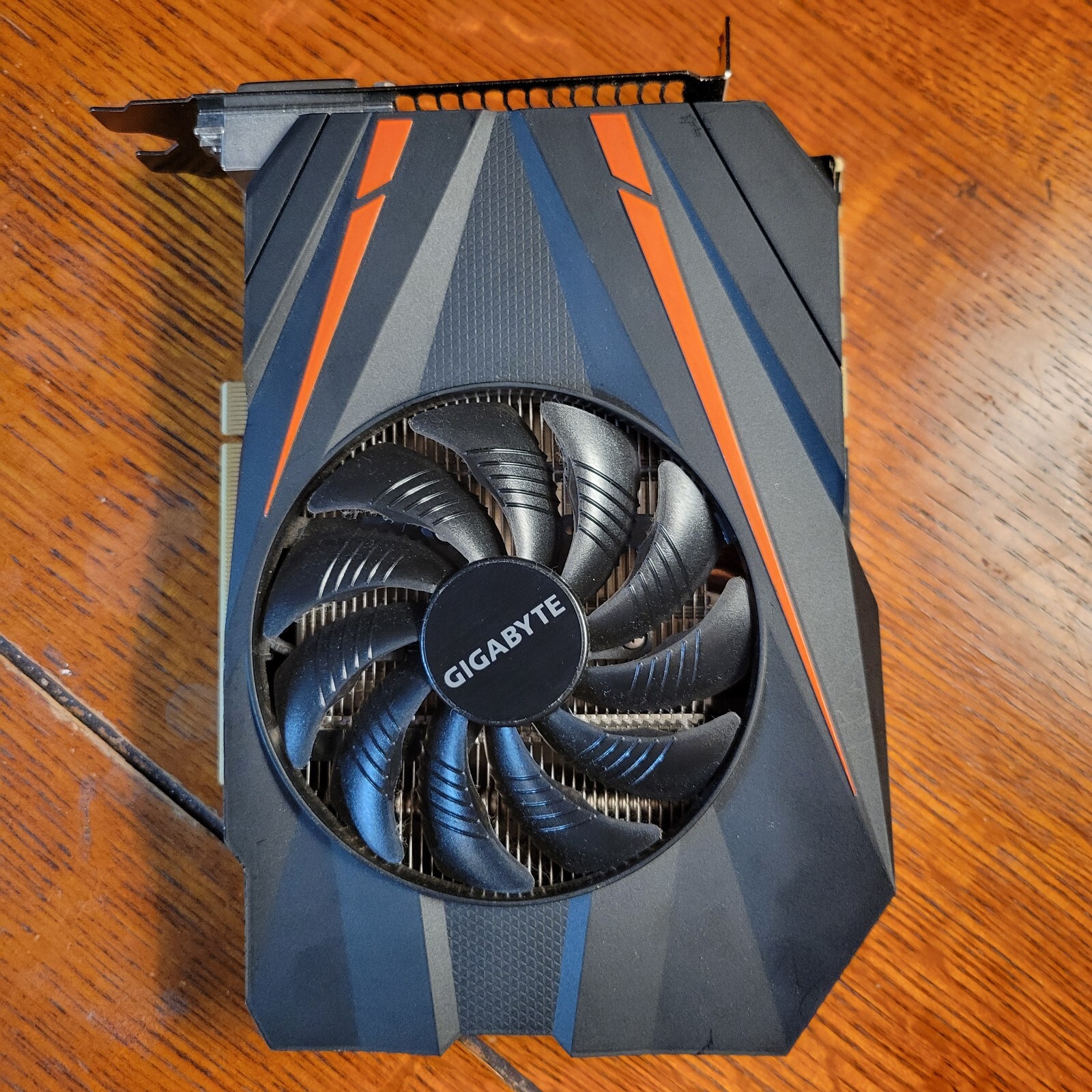 Gigabyte Geforce Gtx 1070 Mini Itx Oc GIGABYTE GeForce GTX 1070 Mini ITX OC 8GB GDDR5 Graphics Card (GV