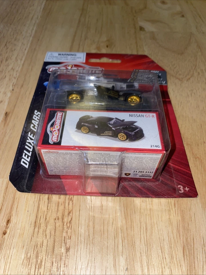 Aros dourados Majorette Nissan Skyline GT-R 35 1:64 - Imagem 3 de 4