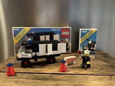 Lego Legoland Town System Set #6681 Police Van Complete w Box & Manual Nice
